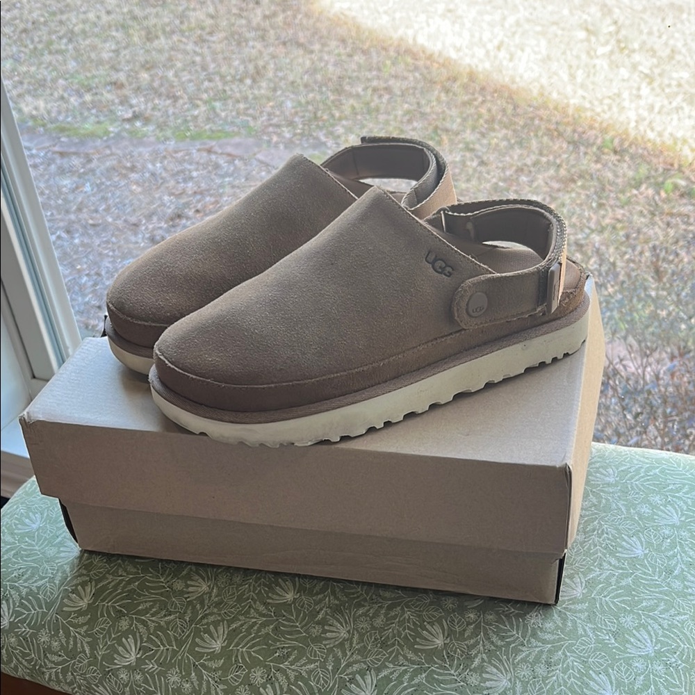 UGG Goldenstar Clogs